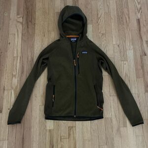 Patagonia Men's Zip up hoodie